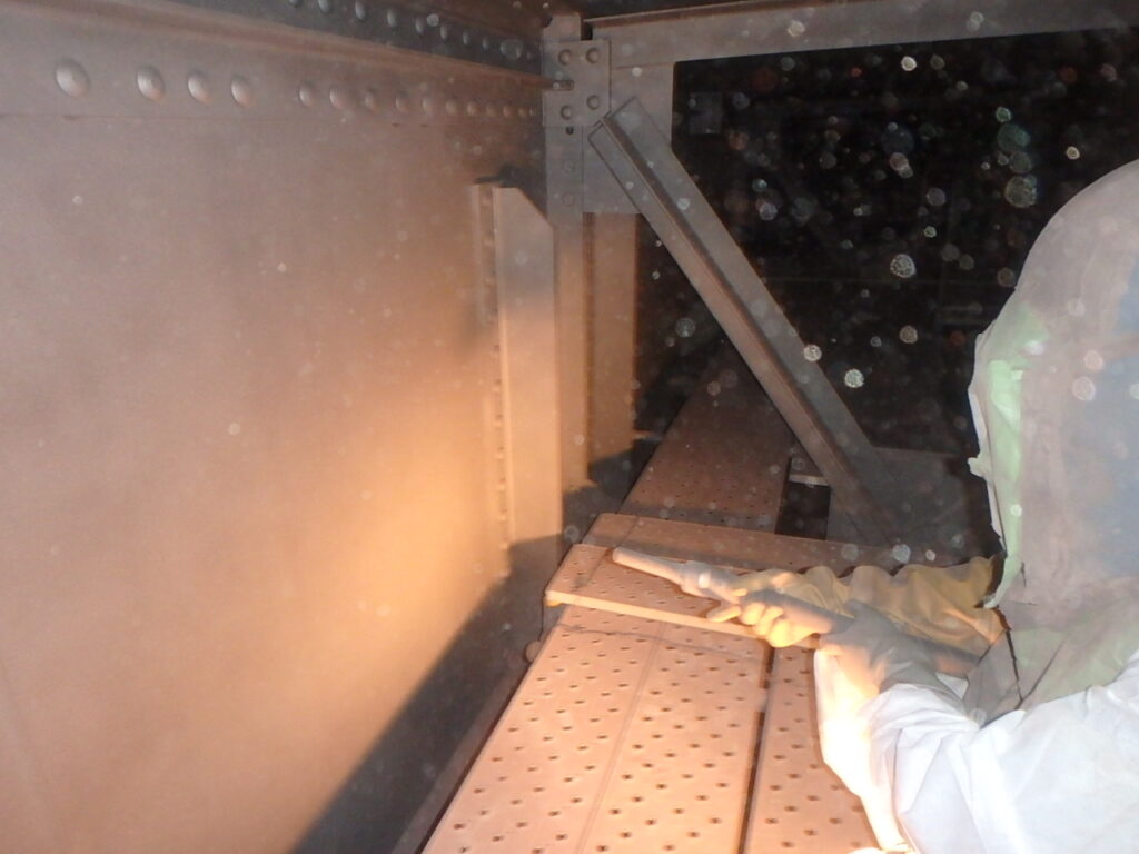 施工中